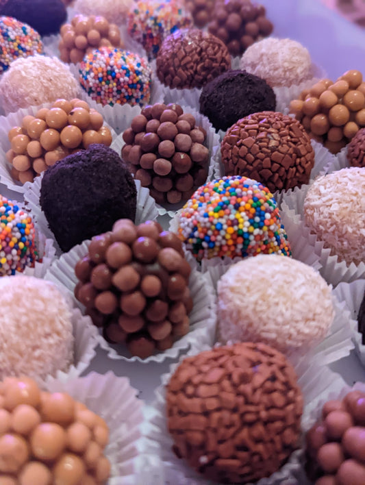 Brigadeiros | 48 Pieces